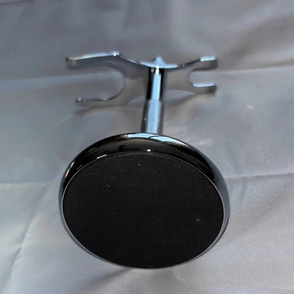 Silver Razor Stand - Picture 3 of 8